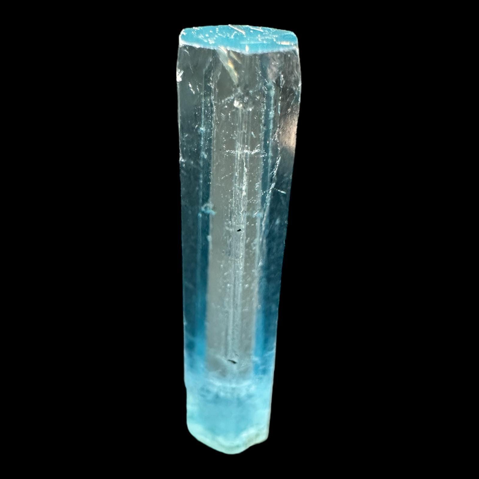 Aquamarine crystal specimen, natural blue beryl from vietnam, high clarity aquamarine for collectors or jewellery use - Image 5