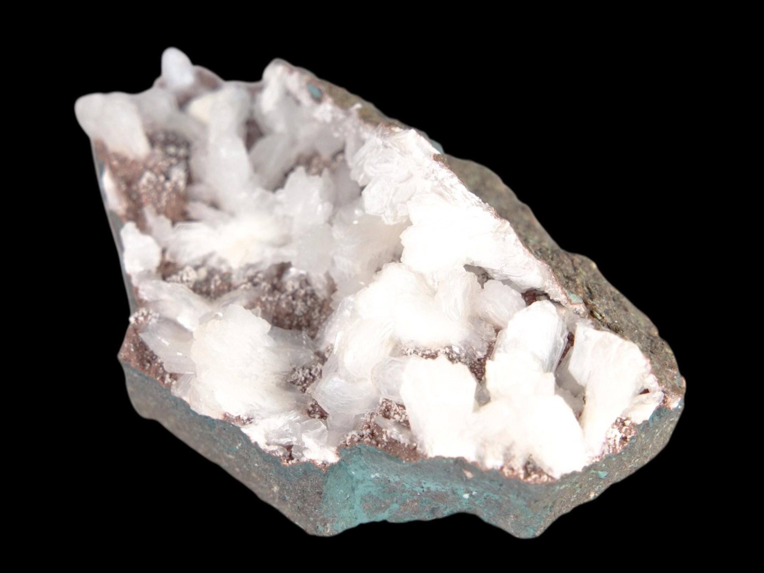 Stilbite crystal cluster, white crystal on green matrix, zeolite mineral specimen, natural display crystal, collector mineral - Image 2