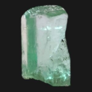 Raw emerald crystal for jewellery making, natural colombian emerald, small green crystal for wire-wrapping or pendant design