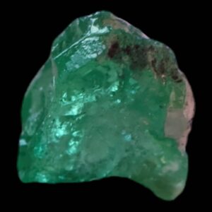Natural emerald crystal for jewellery making, raw colombian emerald for wire wrapping or collector display, green emerald specimen
