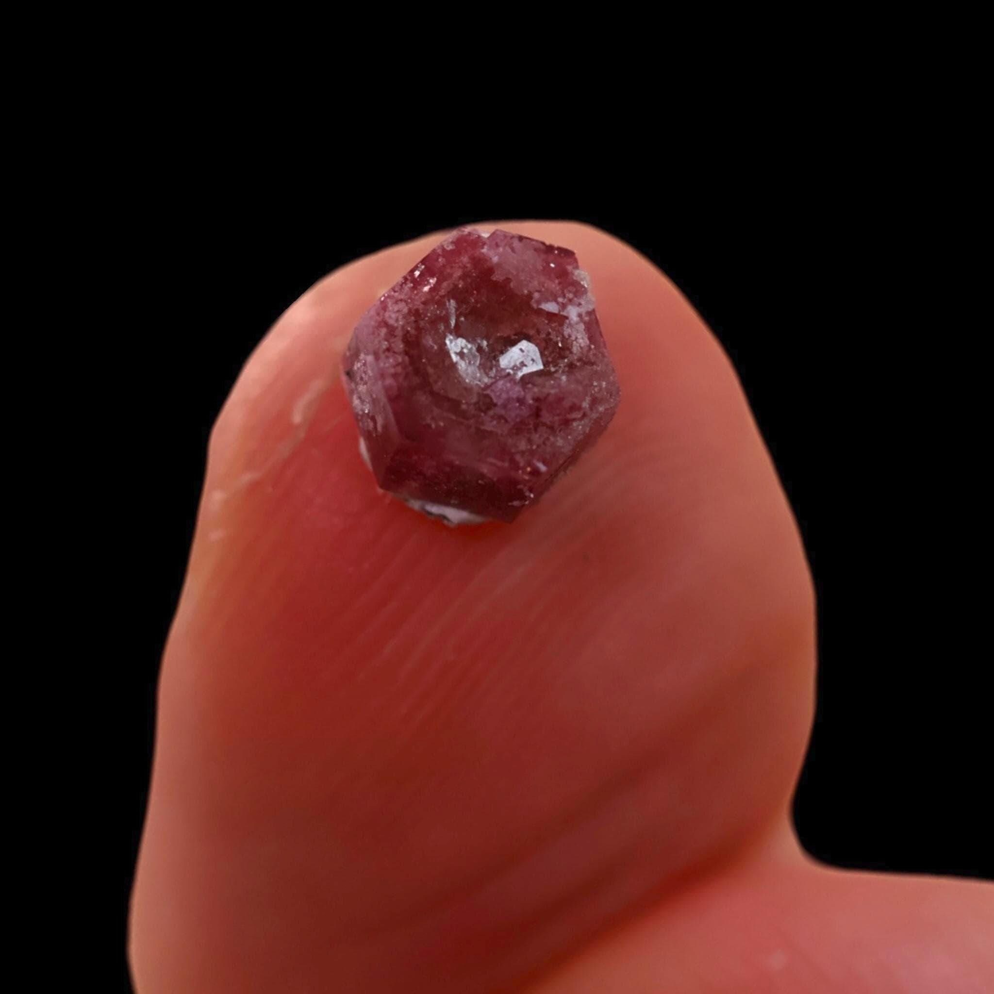 Red beryl crystal from utah natural rare mineral specimen - Image 8