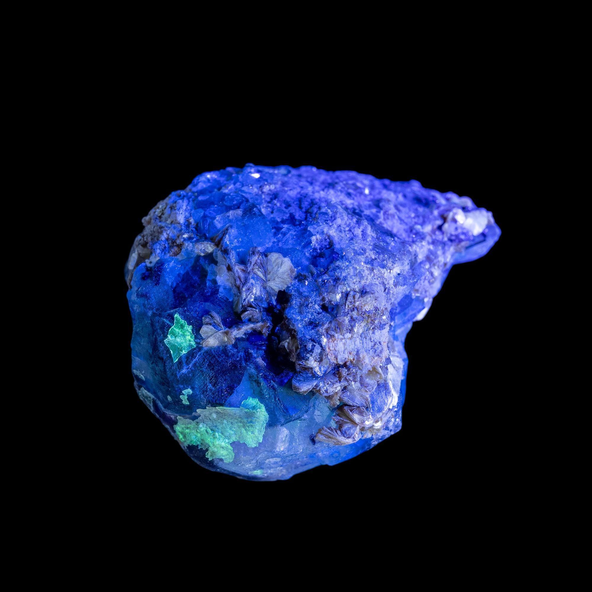 Green fluorite mineral specimen with opal inclusions, raw uv reactive fluorite from namibia - Image 2