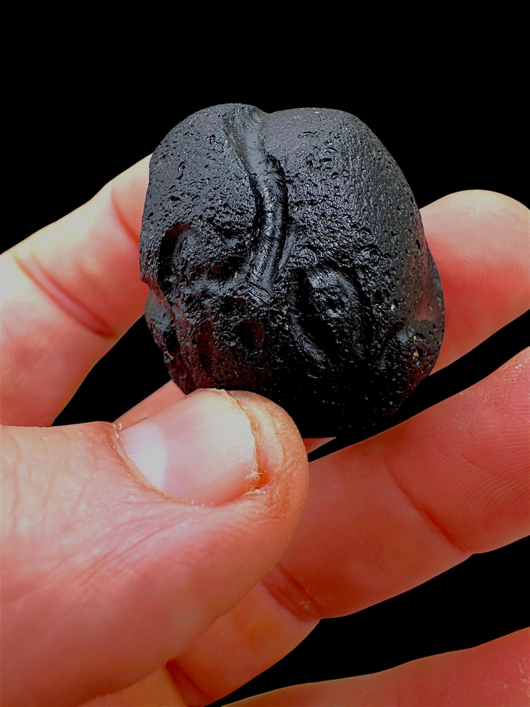 Black tektite crystal from philippines natural tektite meteorite glass raw tektite specimen moldavite alternative space glass - Image 2