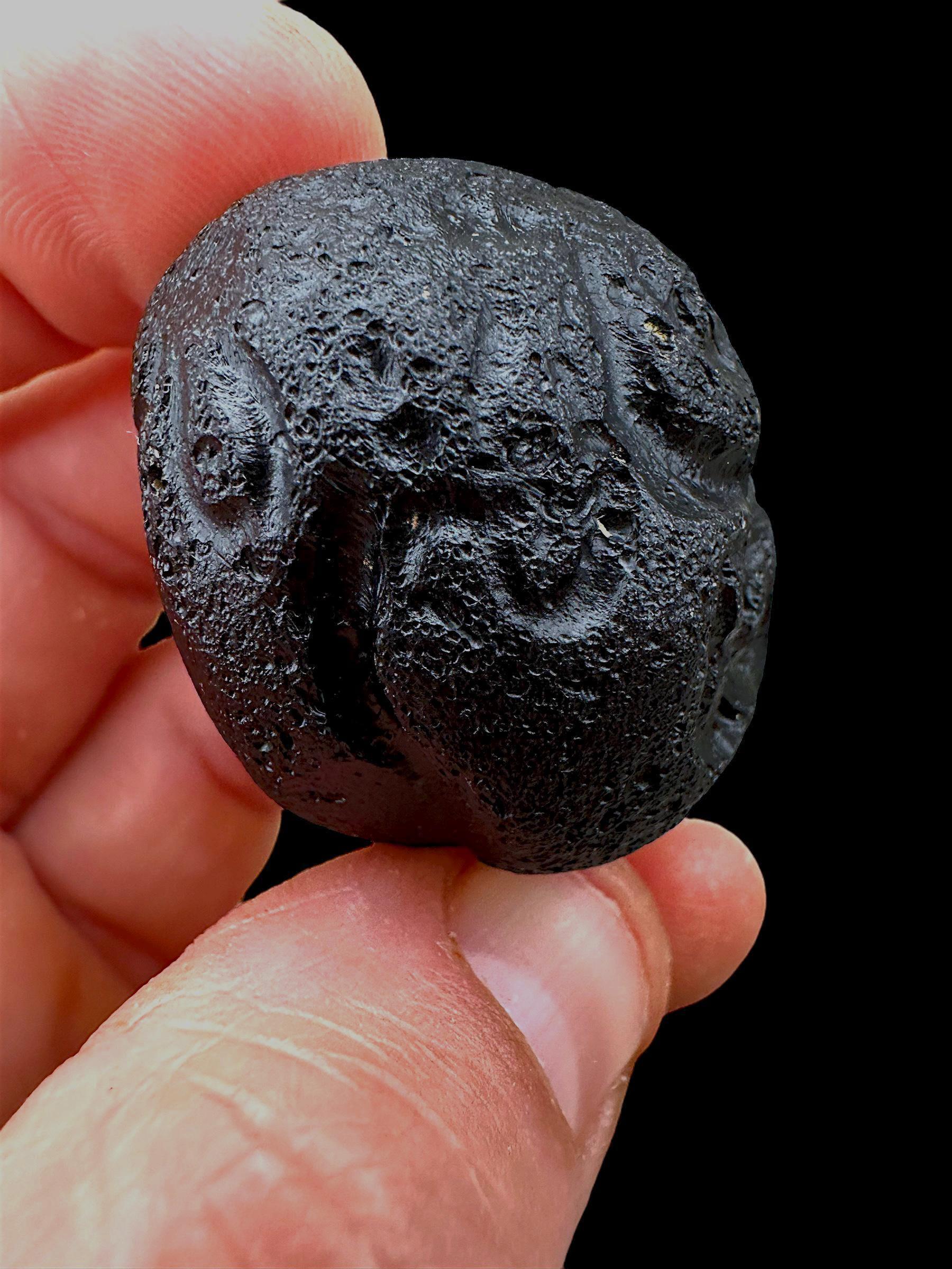 Black tektite crystal from philippines natural tektite meteorite glass raw tektite specimen moldavite alternative space glass - Image 4