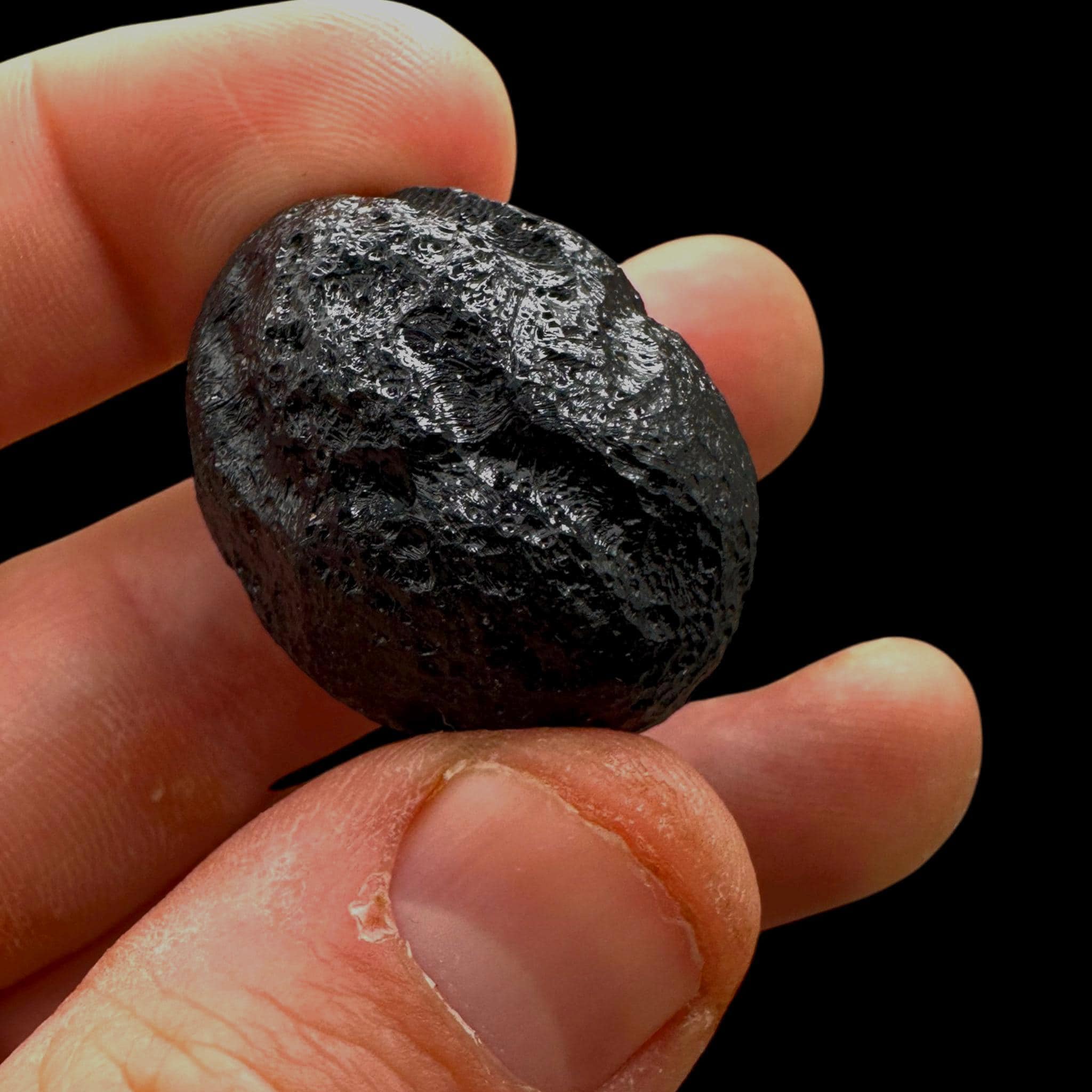 Black meteorite tektite from philippines, natural bicolite impact glass for collectors, spiritual healing or home decor - Image 6