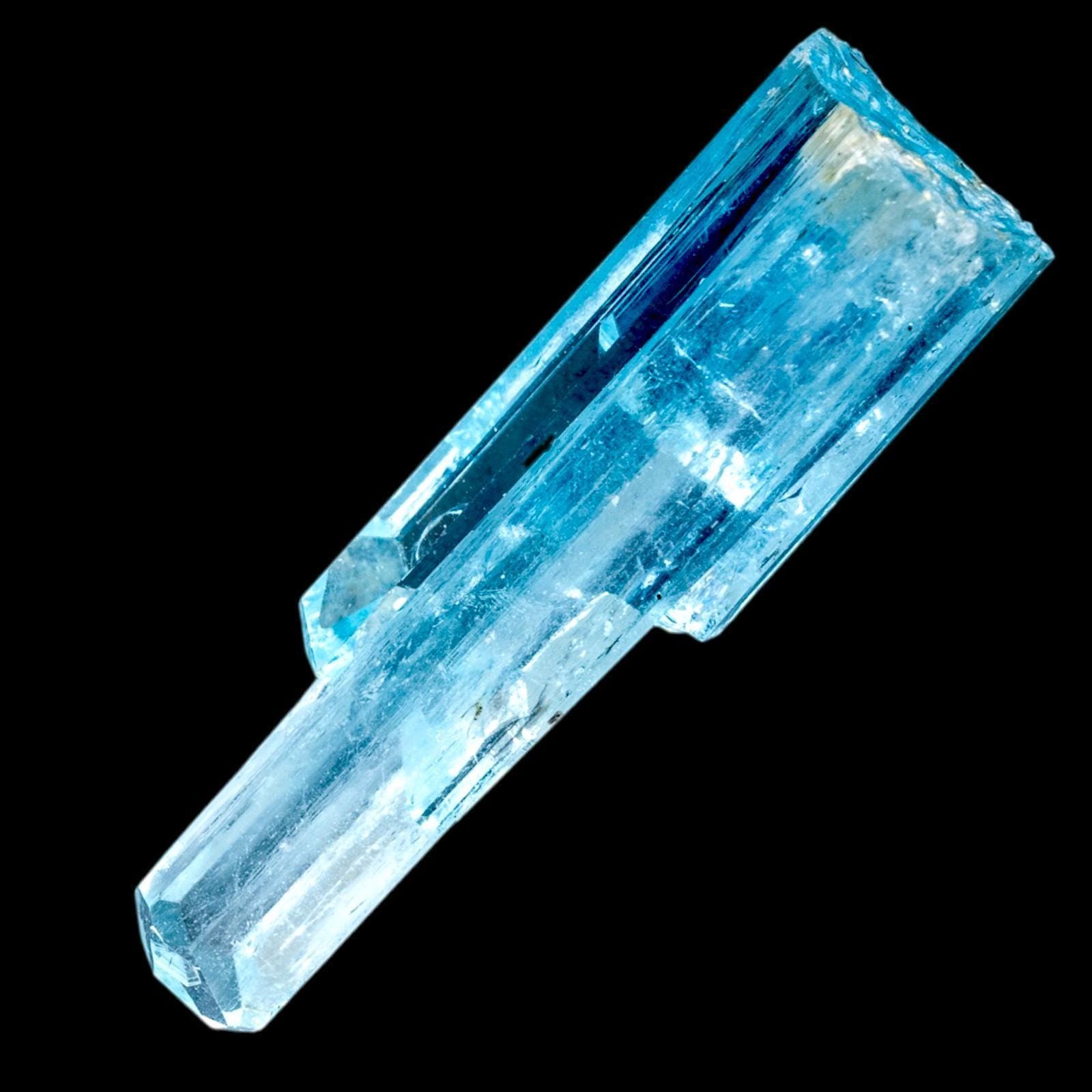 Natural aquamarine crystal, raw blue beryl, collector’s mineral, march birthstone, healing crystal, high-quality specimen, gift idea for her - Image 3