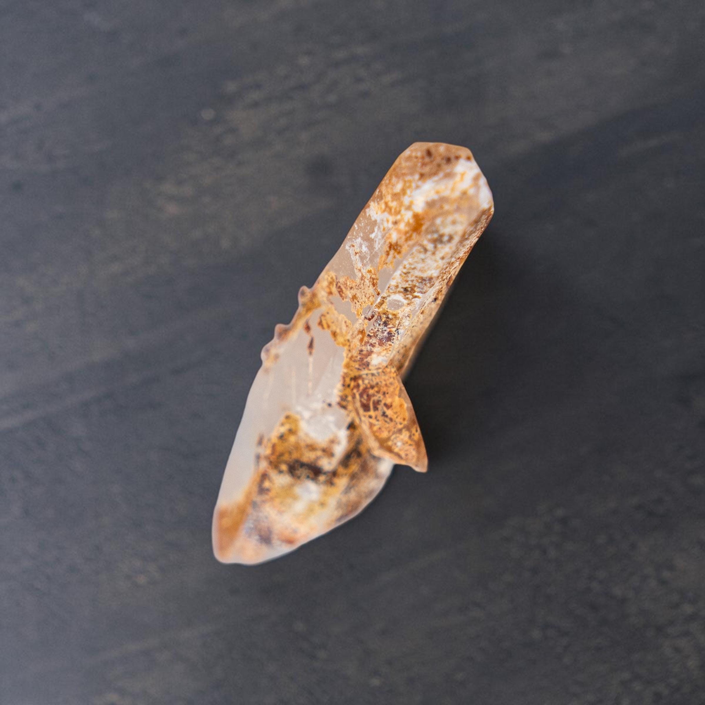 Clear quartz crystal with inclusions, raw quartz point, double terminated crystal, alpine mineral specimen for display - Image 4