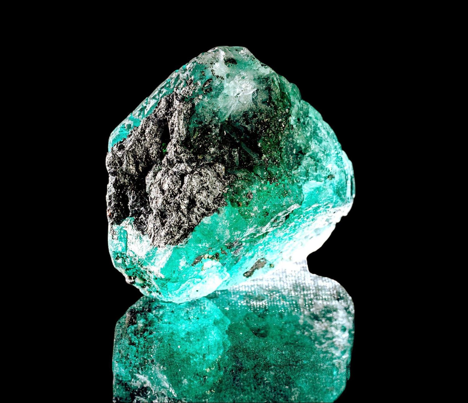 Green fluorite crystal on matrix, uv reactive fluorite mineral specimen with boulangerite and geochronite, natural fluorite for collectors - Image 5