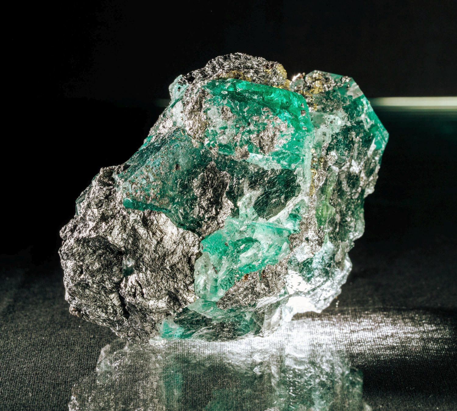 Green fluorite crystal with pyrite, uv reactive fluorite specimen on matrix, natural cubic fluorite for collectors, peru mineral - Image 4