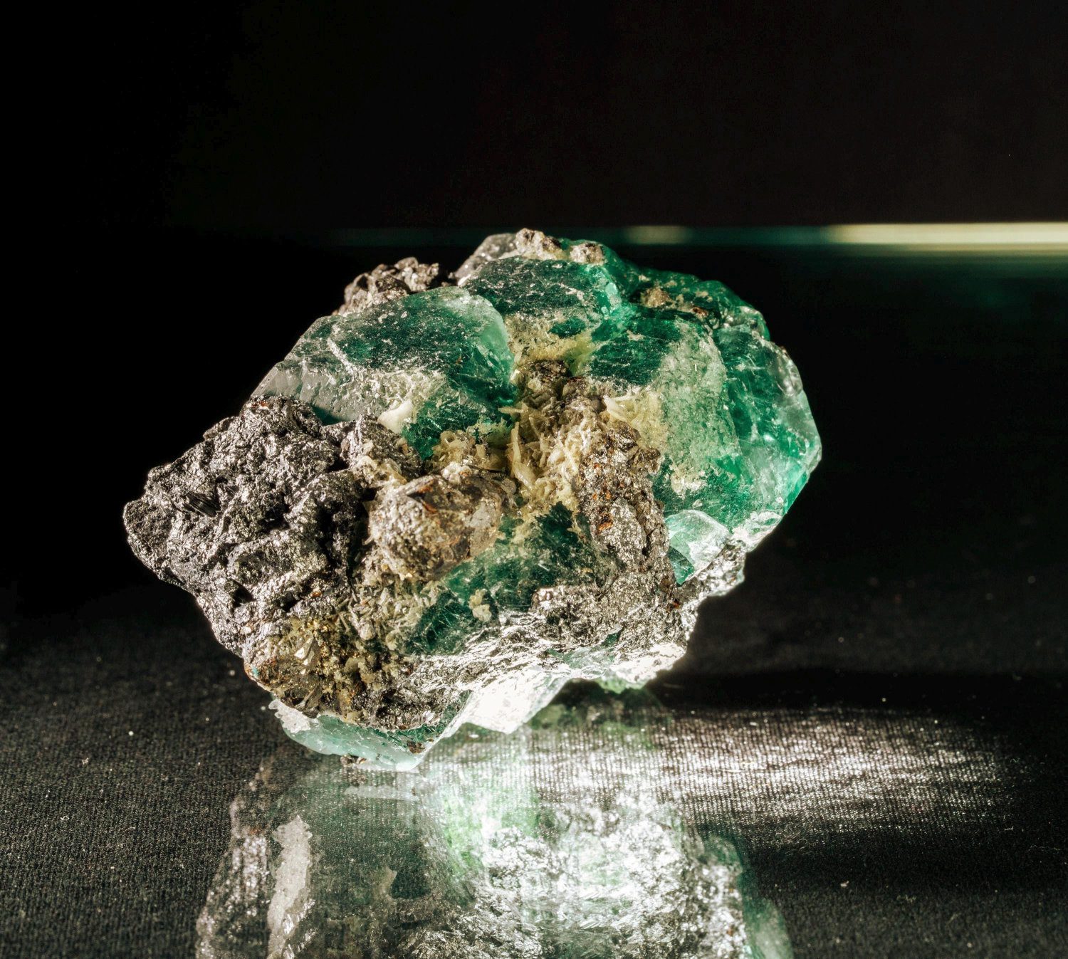 Green fluorite crystal on matrix natural cubic fluorite cluster uv reactive fluorite mineral specimen peru - Image 3