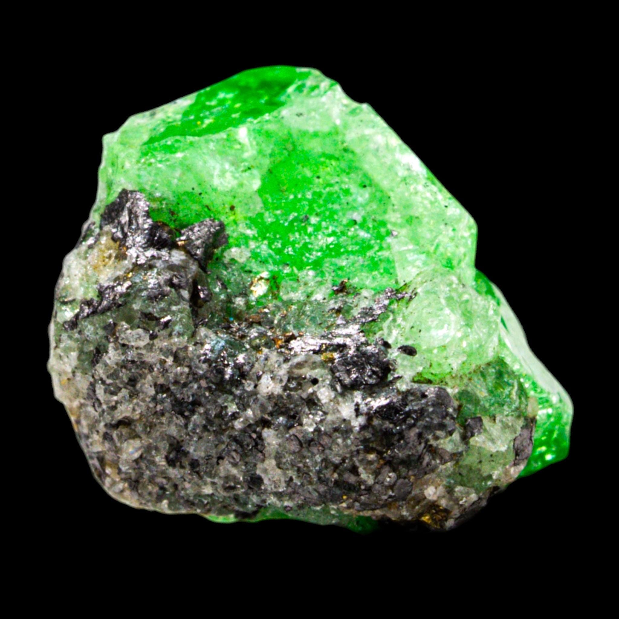 Tsavorite garnet crystal on matrix, natural green garnet mineral specimen for collectors, untreated tanzanian crystal - Image 7