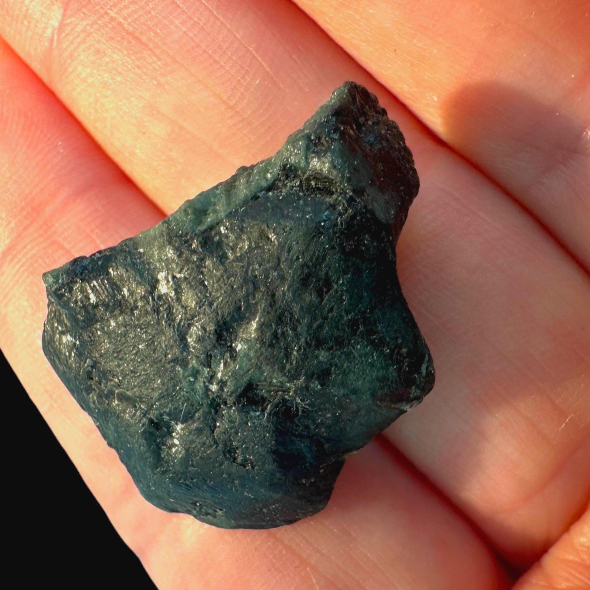 Brazilian alexandrite rough crystal, raw colour change chrysoberyl, natural mineral specimen, collector gemstone, uncut alexandrite